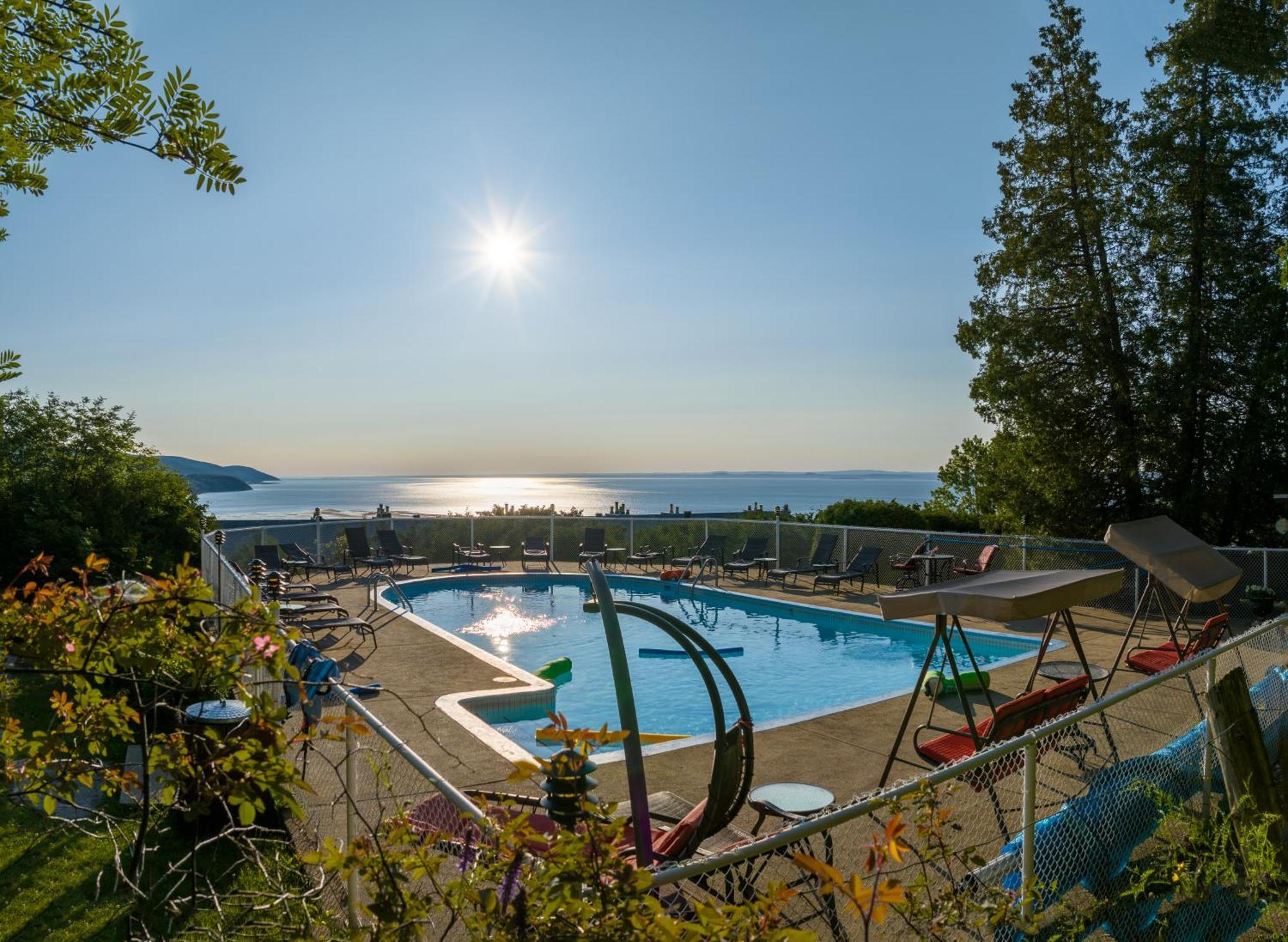 Auberge Des Falaises La Malbaie Ngoại thất bức ảnh